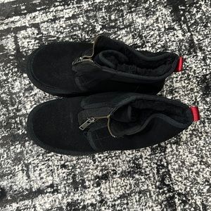 Black Ugg stacked zip boots